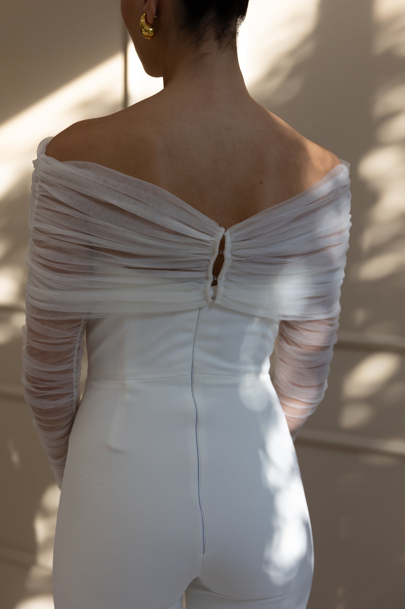 BRIDAL PLEATED TULLE OFF SHOULDER BAND