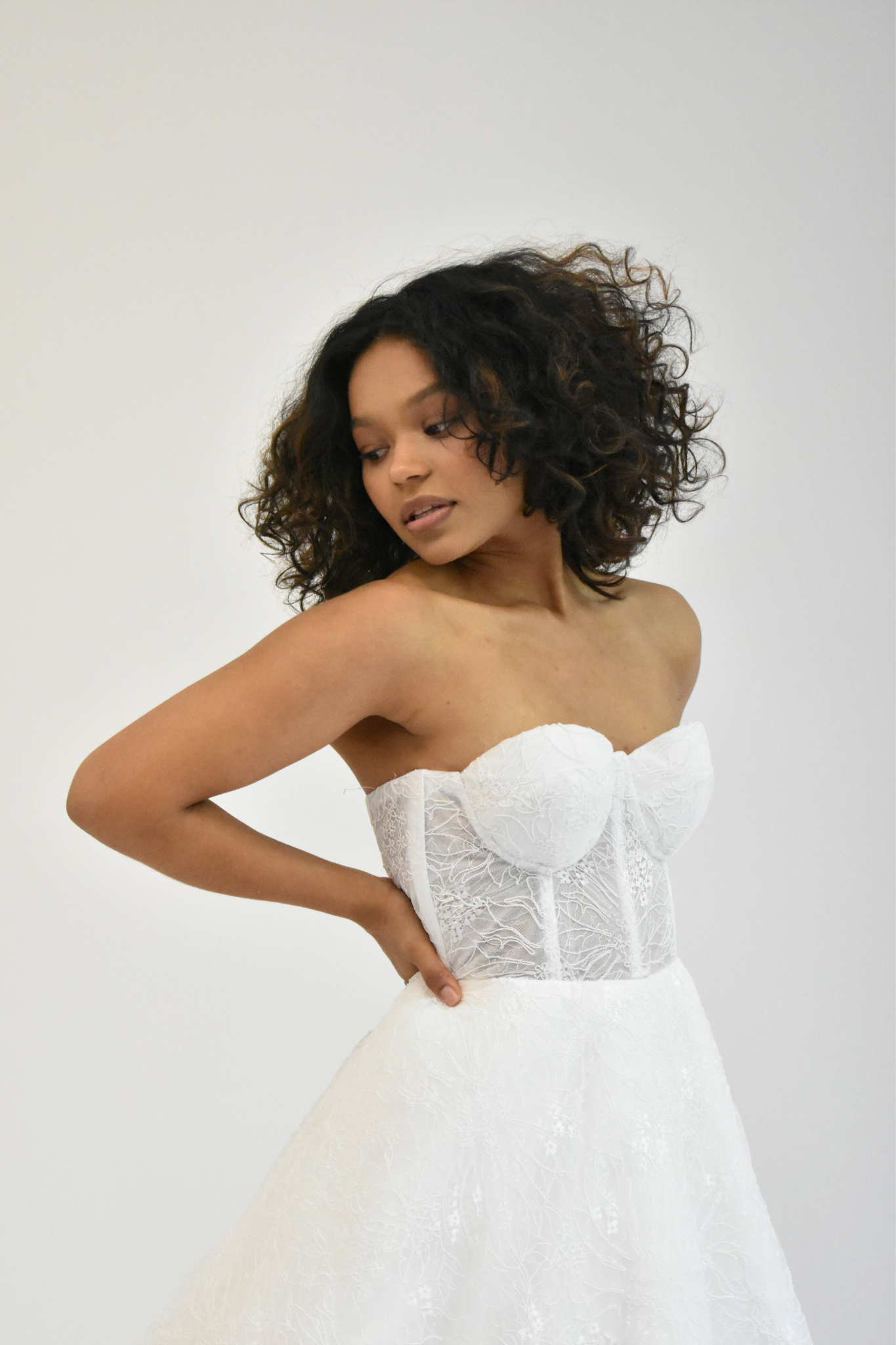 CORSET TOP WITH FULL BALLGOWN LACE BRIDAL DRESS
