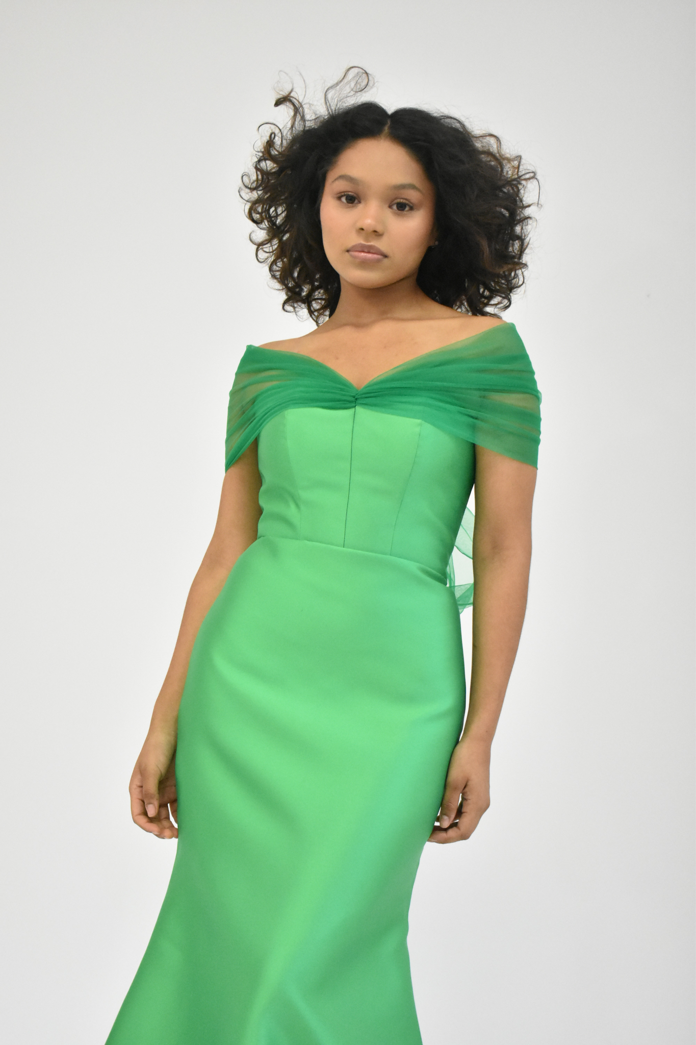 GREEN MIKADO DRESS WITH ADJUSTABLE TULLE SLEEVES & TRAIN
