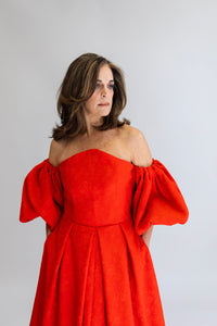 RED CLASSIC BALLGOWN WITH PUFFY SLEEVES