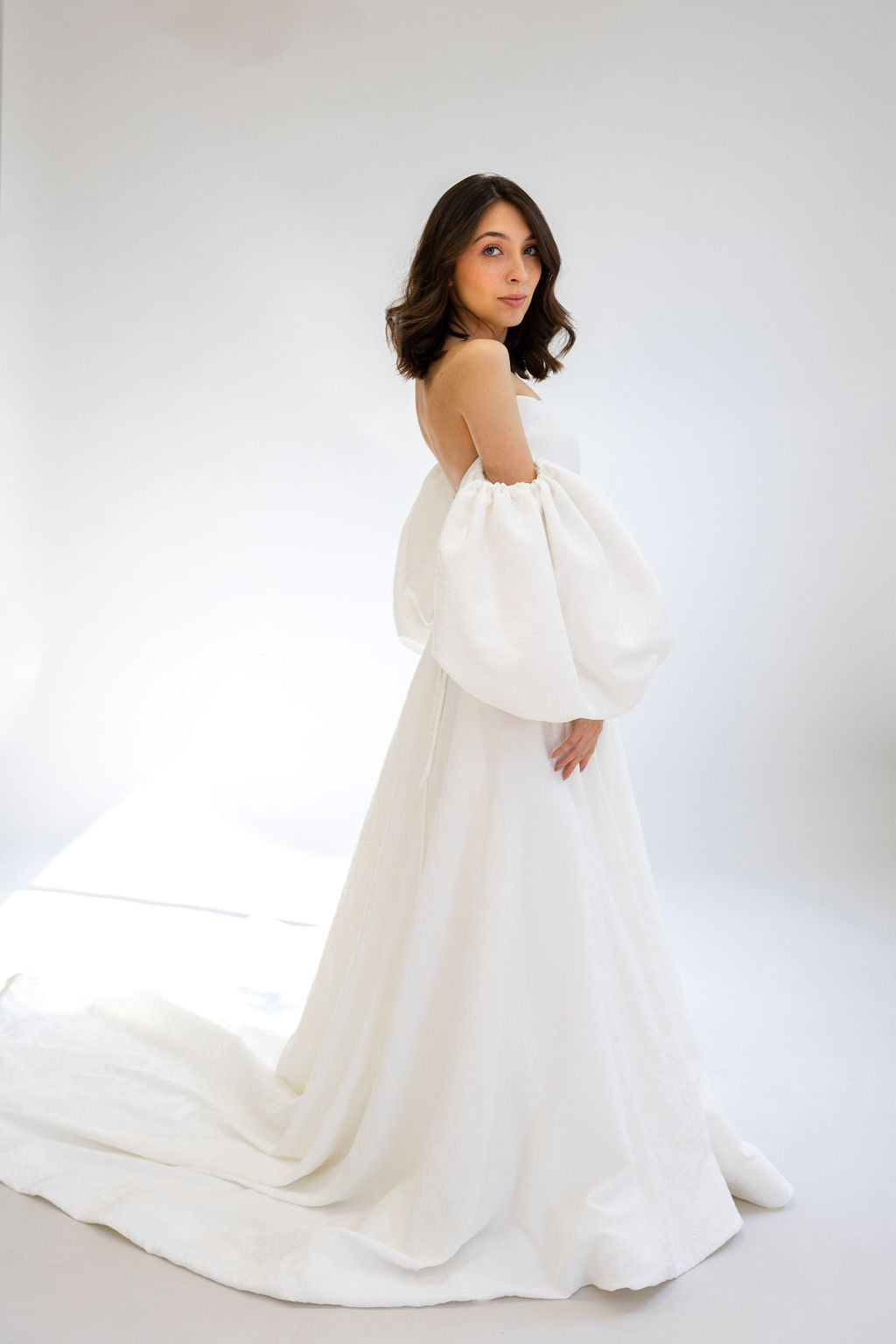 CLASSIC BROCADE BRIDAL BALLGOWN WITH PUFFY SLEEVES AND ADJUSTABLE BACK