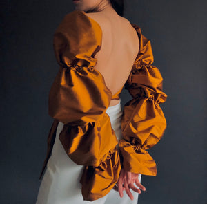 PUFFY SLEEVES IN MUSTARD GOLD