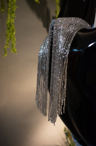 FRINGE HALTER NECK WITH A TWIST