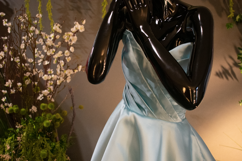 STRUCTURED BALLGOWN