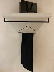 MULTIPURPOSE BAND TOP IN BLACK