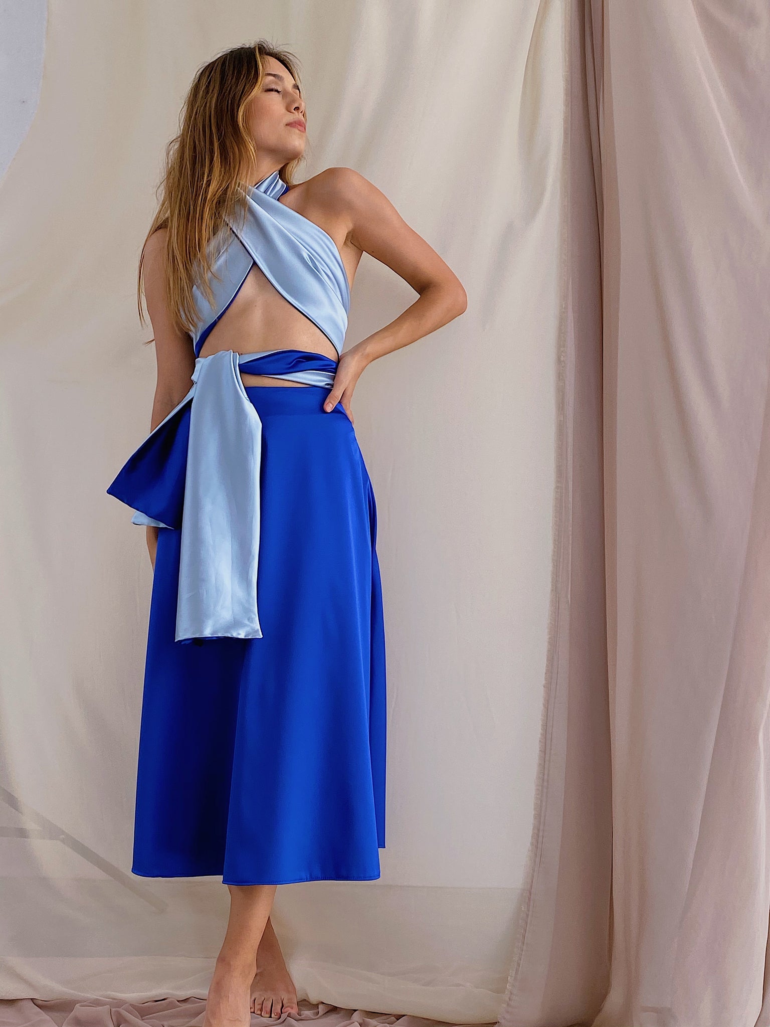 BASIC SATIN SKIRT IN ELECTRIC BLUE