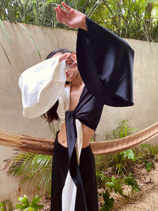 BASIC BOHO TOP IN BLACK AND WHITE